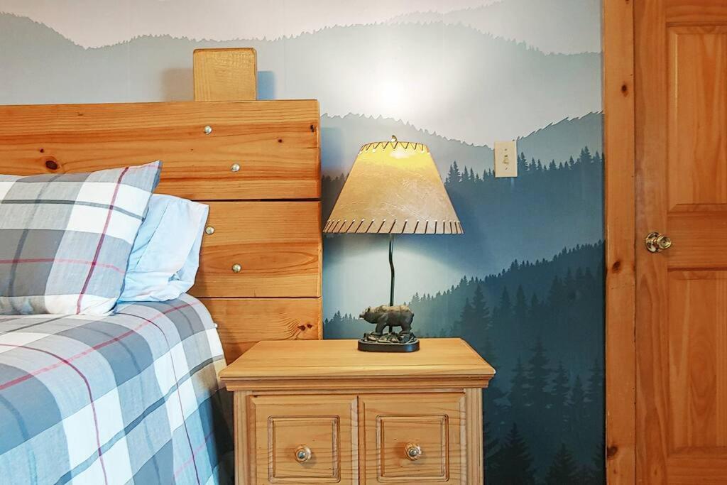 Four Private Suites - Hot Tub - Arcade - Fast Wi-Fi - One Minute To Parkway Fun Pigeon Forge Luaran gambar